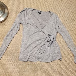 Long sleeve gray shirt
